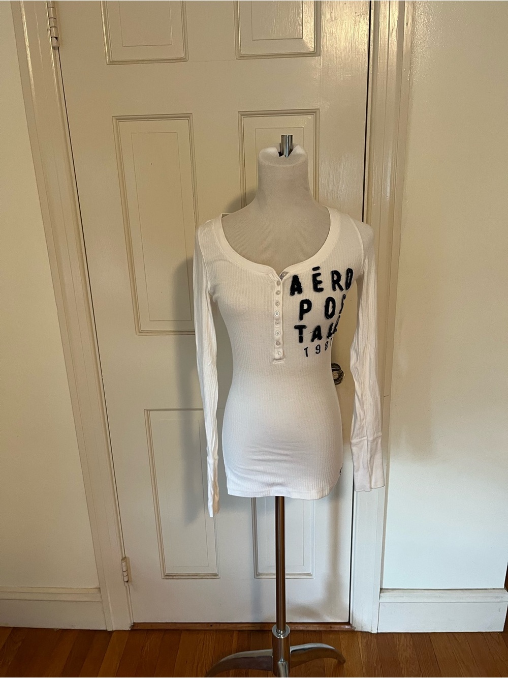 Aeropostale Stretch Long Sleeve Henley 2010 Top M